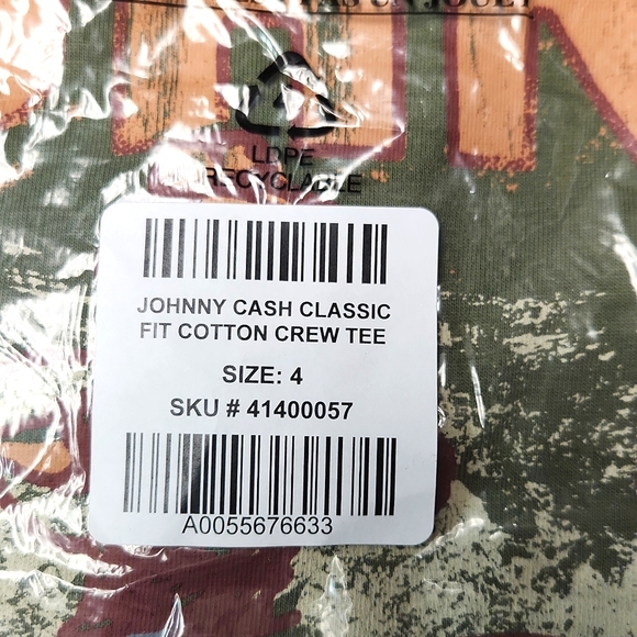 ❤️NWT VINTAGE TORRID CONCERT TEE - JOHNNY CASH CLASSIC ROCK COUNTRY BAND - PLUS - Picture 9 of 12